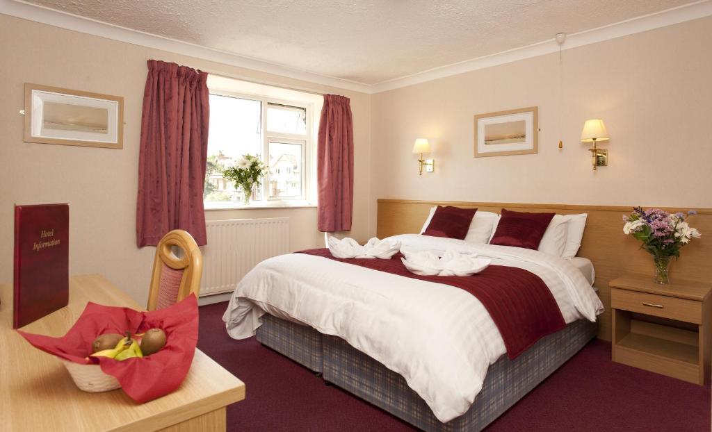 Denewood Hotel Bournemouth Room photo